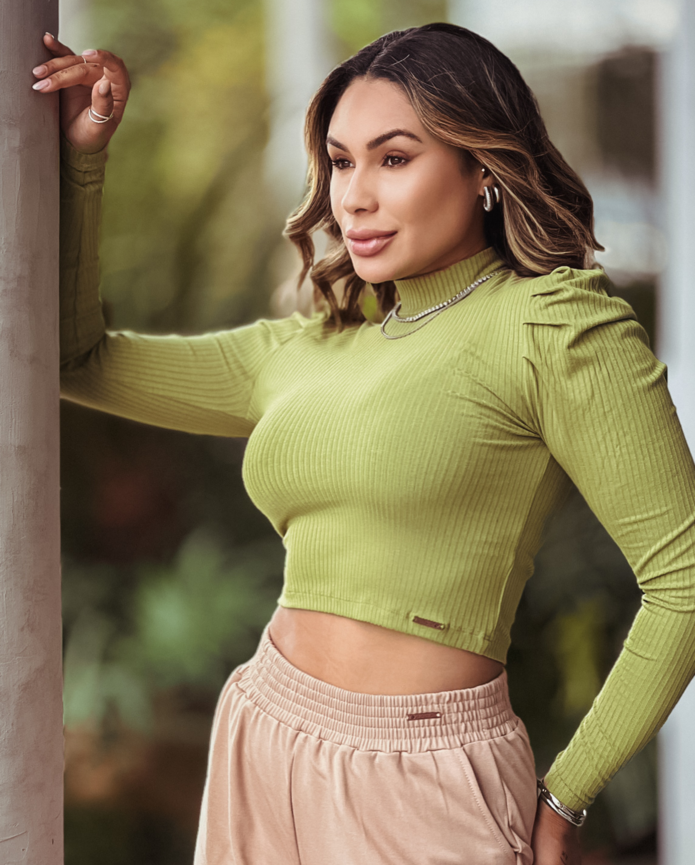 CROPPED BRENDA MANGA LONGA CANELADO